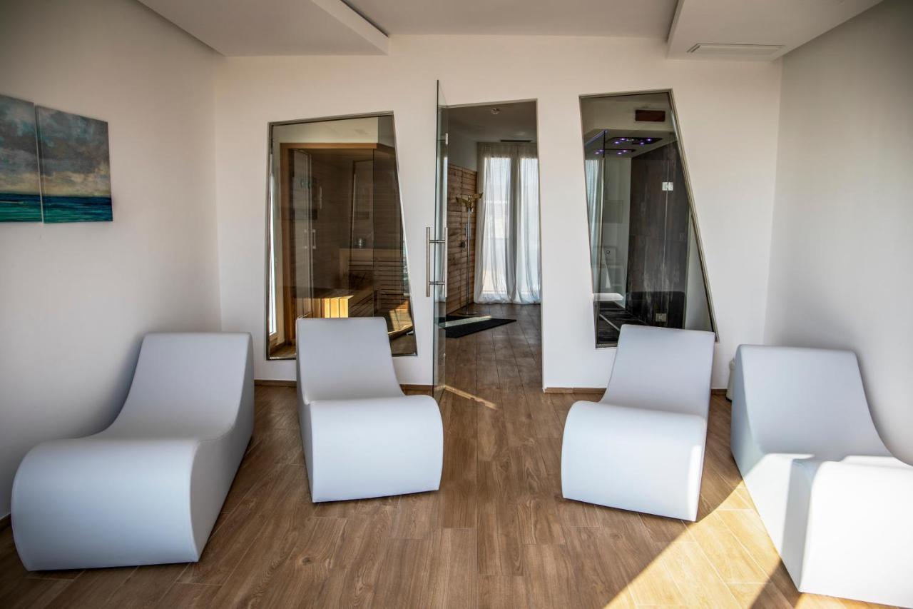 One Design Hotel Римини Экстерьер фото